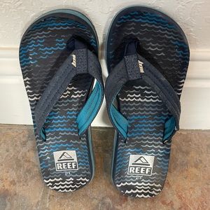 Reef boys flip flops size 2